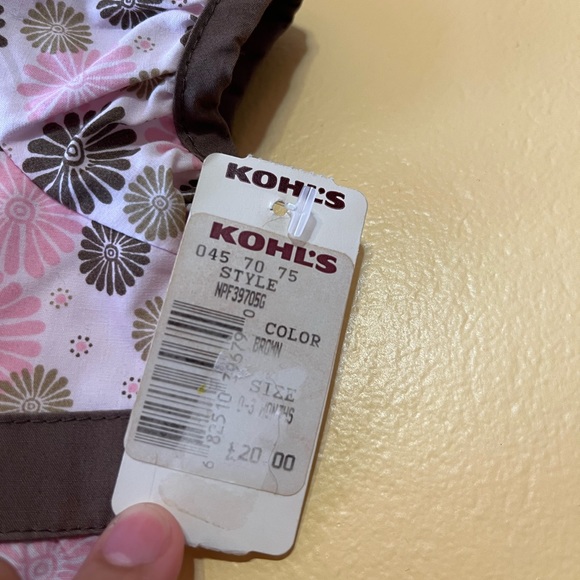 First Moments Layette 2piece 0-3months - Picture 6 of 6